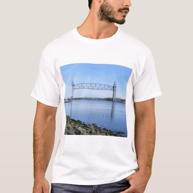 Cape Cod Canal Railroad Bridge T Shirt (Framsida)