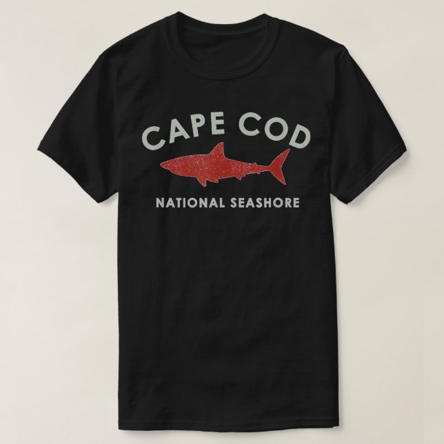Cape Cod Shark Graphic National Seashore Retro Sty T Shirt (Design framsida)