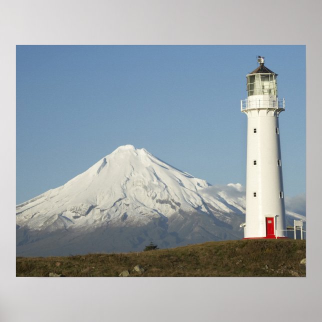 Cape Egmont Lighthouse och Mt Taranaki/Mt Poster (Framsidan)