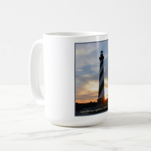 Cape Hatteras fyr vid solnedgång Kaffemugg (Framsida vänster)