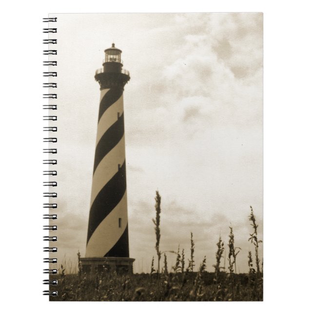 Cape Hatteras Lighthouse Anteckningsbok Med Spiral (Framsidan)