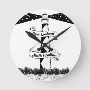 Cape Lookout Lighthouse Black and White Rund Klocka