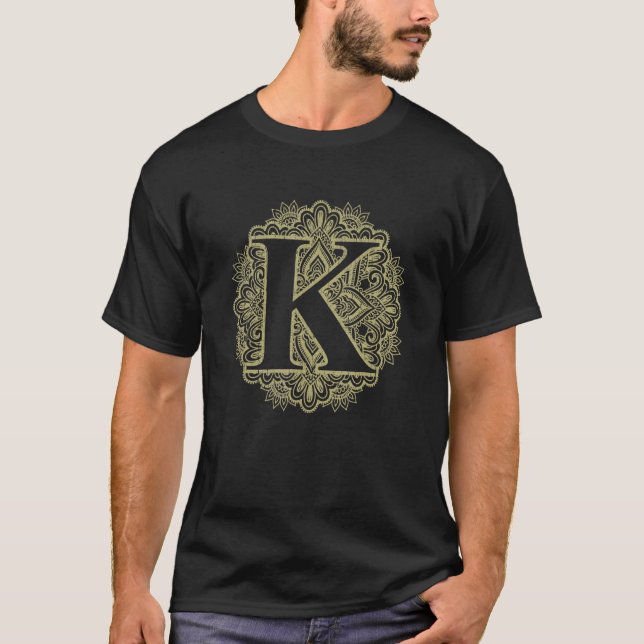 Capital Brev K Blommigt Initial Monogram Font Alph T Shirt (Framsida)