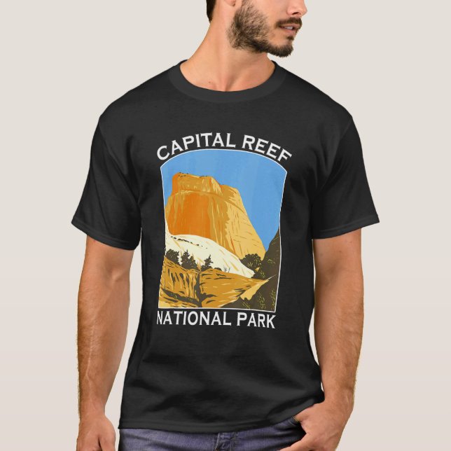 Capitol Reef National Park Utah Outdoors Hiking So T Shirt (Framsida)