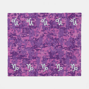Capricorn-skylt på Fuchsia Digital Camouflage Fleecefilt