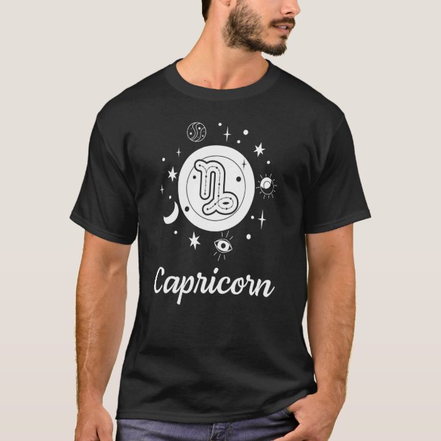 Capricorn Zodiac Signs Birthday Astrology Horoscop T Shirt (Framsida)