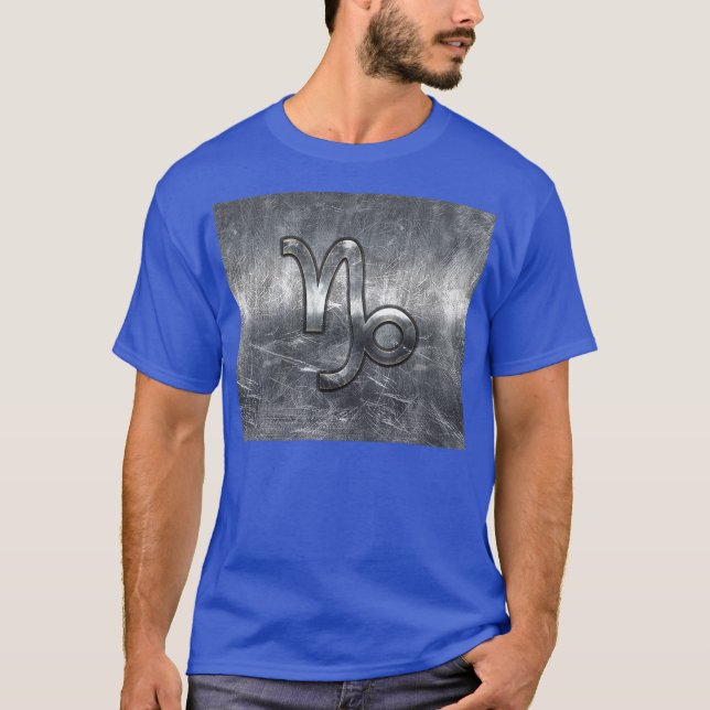 Capricorn Zodiac Symbol Distress Steel Decor T Shirt (Framsida)