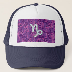Capricorn Zodiac Symbol Fuchsia Digital Camouflage Truckerkeps