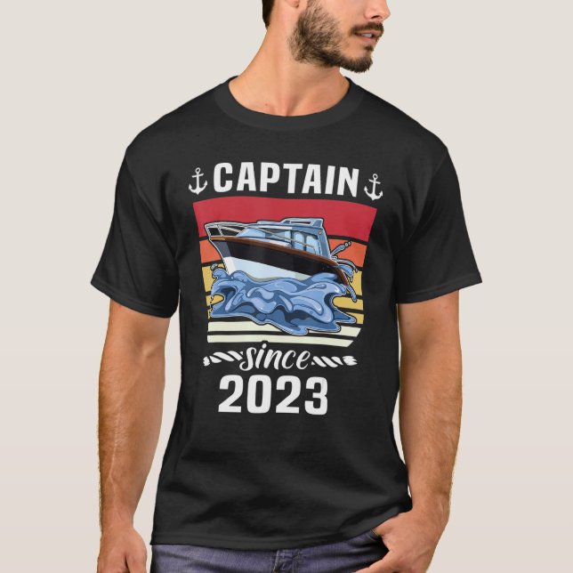 Captain 2023 Boat Driving Licence  Motorboat  Sail T Shirt (Framsida)