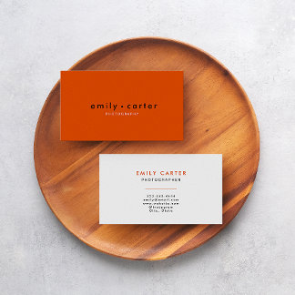 Captivate med minimal Chic: Trendigets Orange Visitkort
