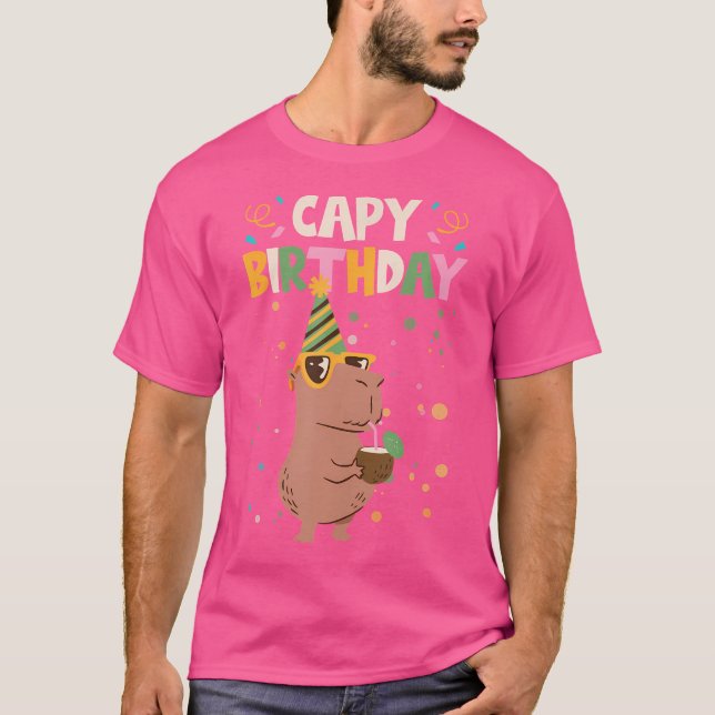 Capy Birthday Capybara T Shirt (Framsida)