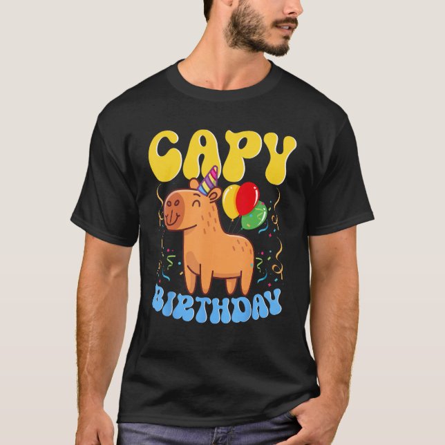 Capy Birthday Capybara T Shirt (Framsida)