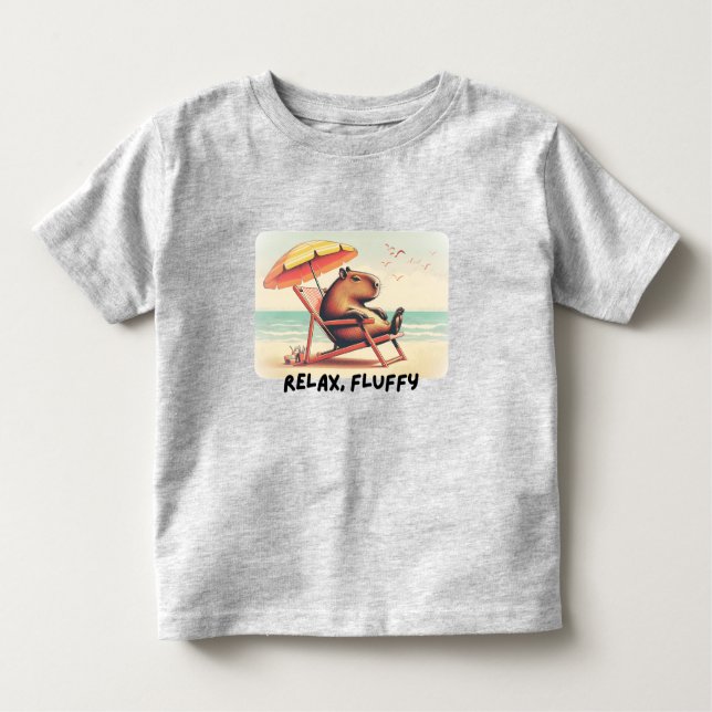 Capybara at beach says: Relax, Fluffy T Shirt (Framsida)