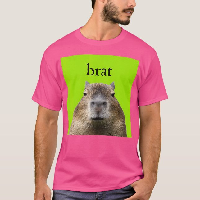 Capybara Bra Funny Apparel T Shirt (Framsida)