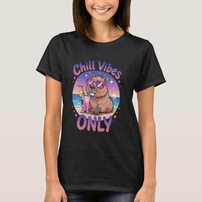 Capybara Chill Vibes Beach Sunset Relaxation Tee (Framsida)
