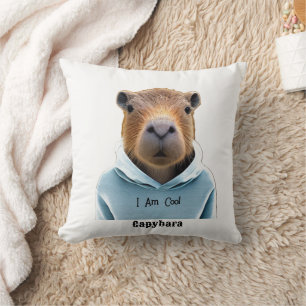 CAPYBARA på ett hoodie jag är Coola Kudde