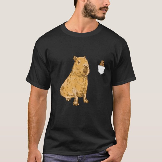 Capybara Peluches Party Peluche Capybara Big Capyb T Shirt (Framsida)