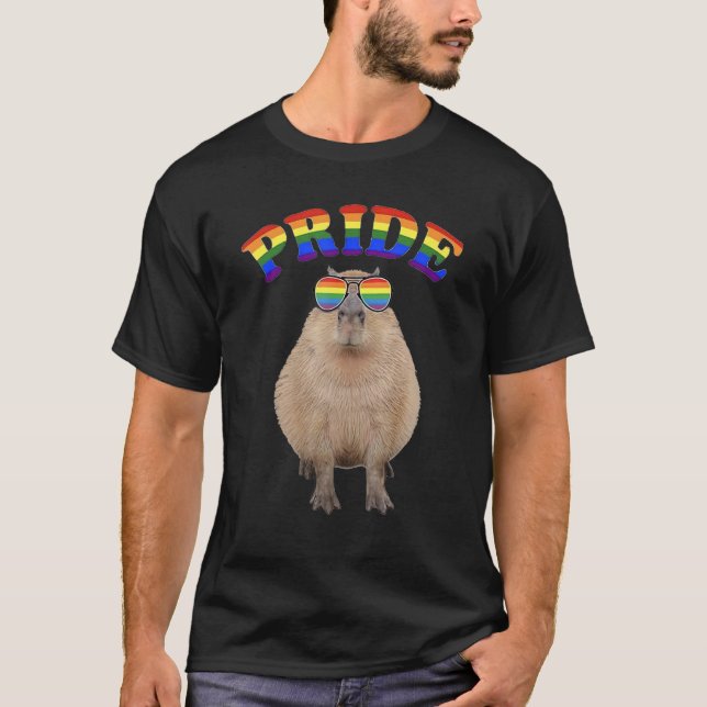 Capybara Pride Rainbow LGBT Pride T Shirt (Framsida)