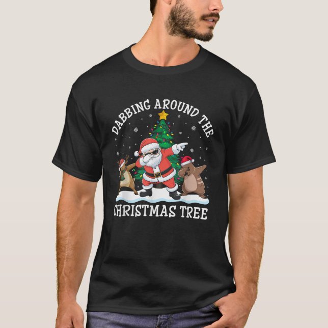 Capybara Ren Santa Dabbar Julgran  T Shirt (Framsida)
