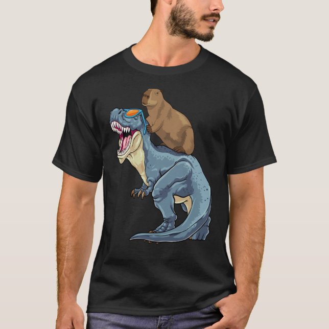 Capybara Riding Dinosaur Rex Capibara Dino Rodent  T Shirt (Framsida)