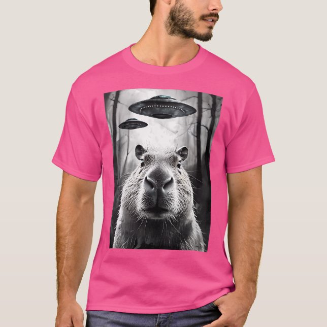 Capybara Ufo T Shirt (Framsida)
