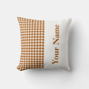 Caramel Modern Houndstooth med Namn Kudde