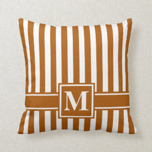 Caramel Modern Rand med Monogram Kudde