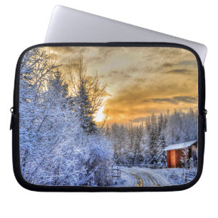 Cariboo Natature Ligcape Winter Sunrise Laptop Sleeve