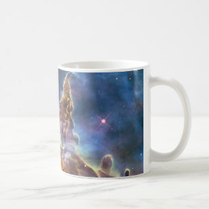 Carina Nebula vid det Hubble utrymmeteleskop Kaffemugg