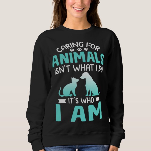 Caring For Animals Who I Am  Veterinarian Rescue T Shirt (Framsida)