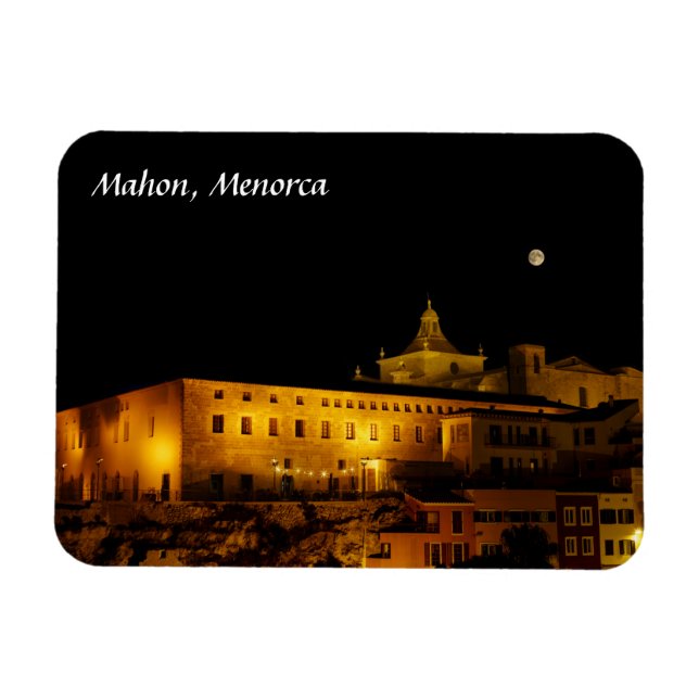 Carmen-kyrkan nattetid - Mahon, Menorca, Spanien Magnet (Horisontell)