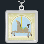 Carousel Horse från juni Erica Vess Silverpläterat Halsband<br><div class="desc">Gallop på rast med den här karusellhästen i juni Erica Vess! Hästen har kastat sig tillbaka i njutning,  redo att bära ett annat barn för en centrifugering. Beställ ditt exemplar idag!</div>