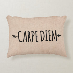 Carpe Diem Boho Arrow på Beige Prydnadskudde