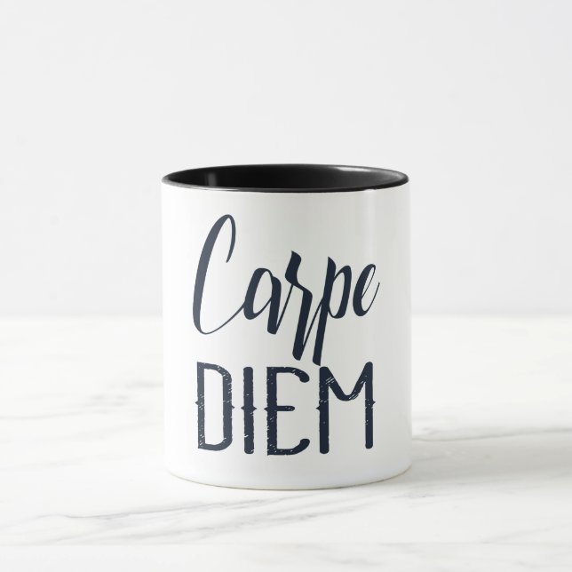 Carpe Diem Fånga Dagen Svart Typ Mugg (Center)