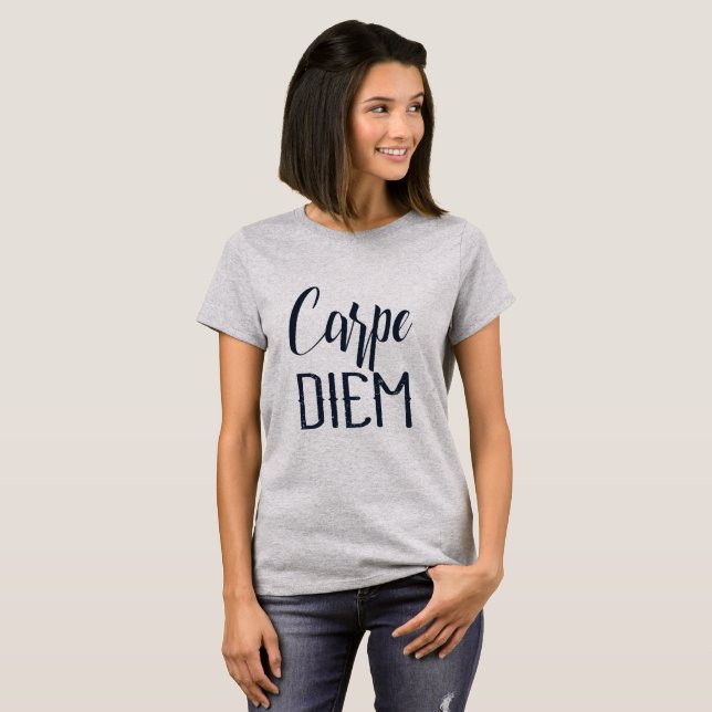 Carpe Diem Fånga Dagen Svart Typ T Shirt (Hel framsida)