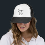 Carpe Diem Keps<br><div class="desc">Carpe diem, eller "griper dagen" i latin, ett underbart motivational och inspirera citationstecken för att bo by.</div>
