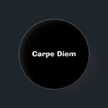Carpe Diem Knapp<br><div class="desc">Gripa dagen - Horace</div>