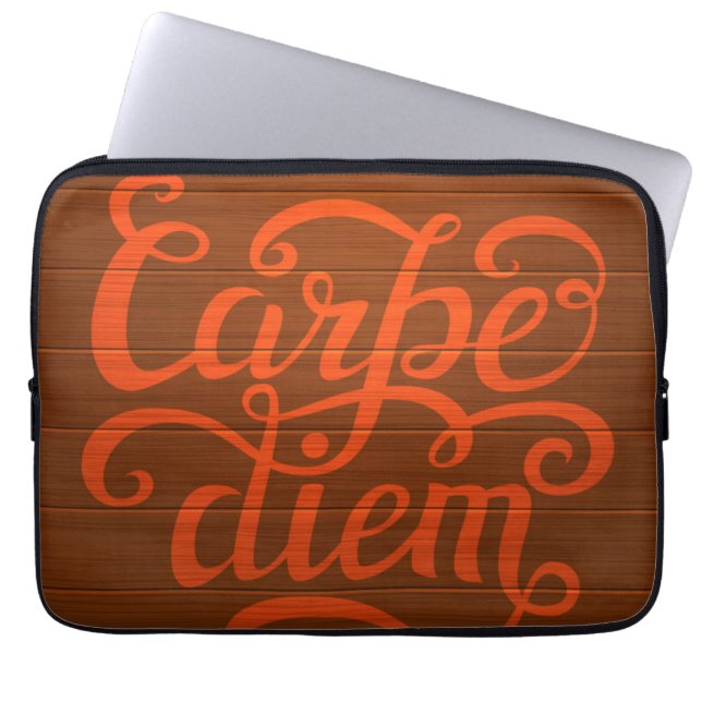 Carpe Diem Laptop Sleeve (Framsidan)