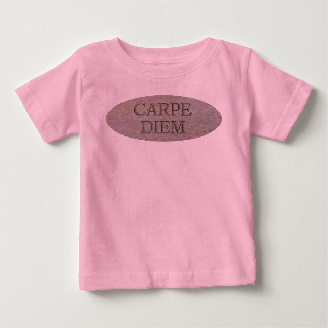 Carpe Diem Stone baby rosa T-shirt (Framsida)