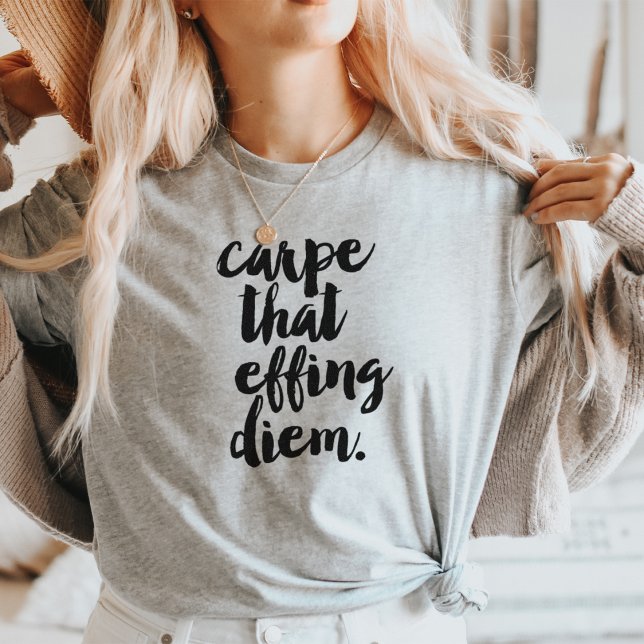Carpe som utlöser Diem Flowy Top Tee (Skapare uppladdad)