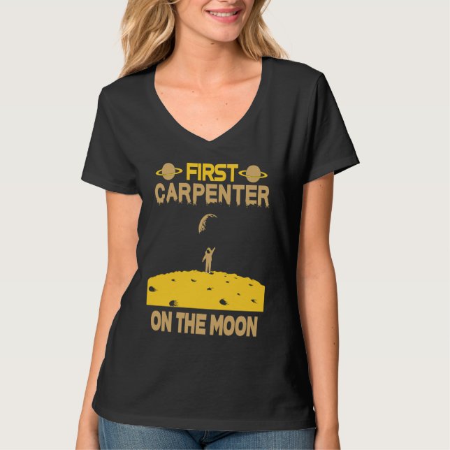 Carpenter On The Moon T Shirt (Framsida)