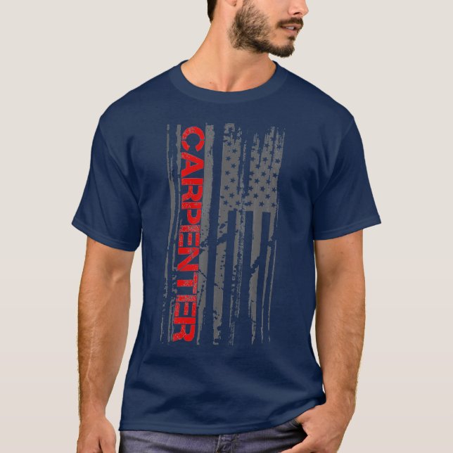 Carpenter Woodwork Patriotic American Flag T Shirt (Framsida)