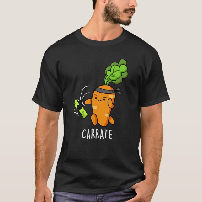 Carrate Funny Carrot Karate Pun Mörk BG T Shirt (Framsida)