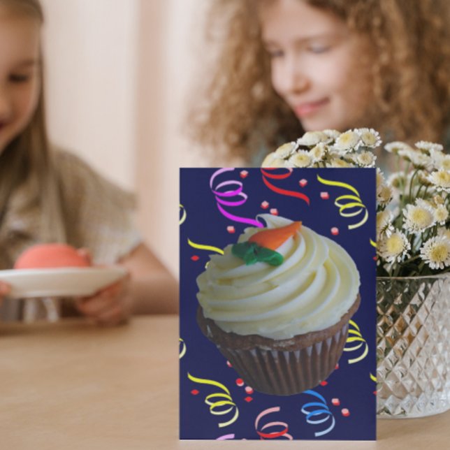 Carrot Cake Cupcoa Confetti Birthday-Personligen Kort (Skapare uppladdad)