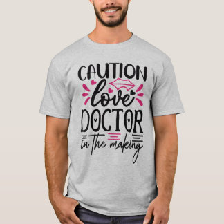 Carson, kärlek doktor i skapar t shirt