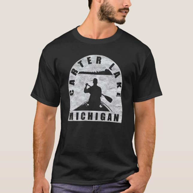 Carter Sjö Canoeing Michigan T Shirt (Framsida)