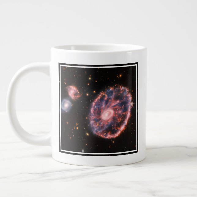 Carthjulet Galaxy och dess assistent Galaxies. Jumbo Mugg (Vänster)