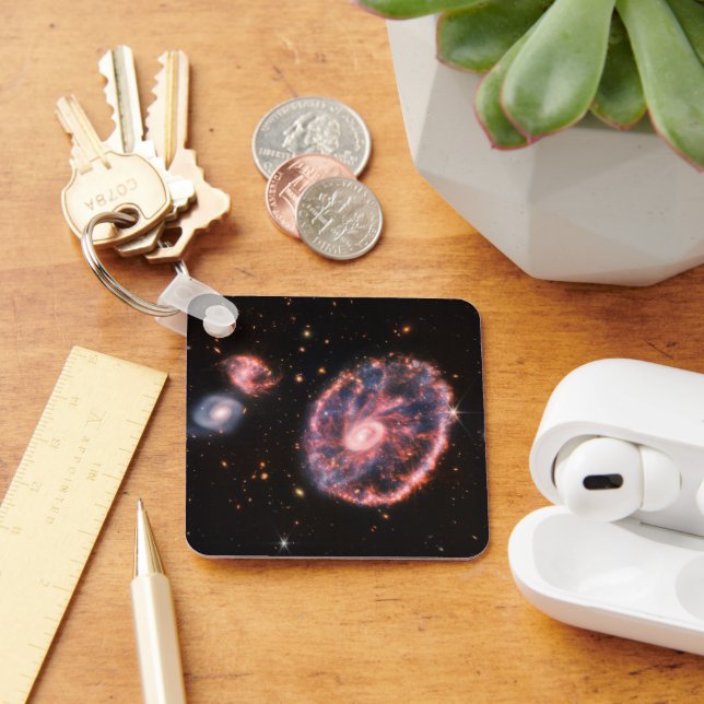 Carthjulet Galaxy och dess assistent Galaxies. Nyckelring (Skrivbord)