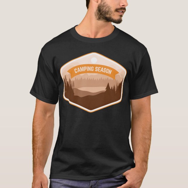 CARTOON CAMPING SEASON funny T Shirt (Framsida)
