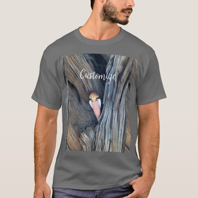 Carved angel i träd Thunder Cove T Shirt (Framsida)